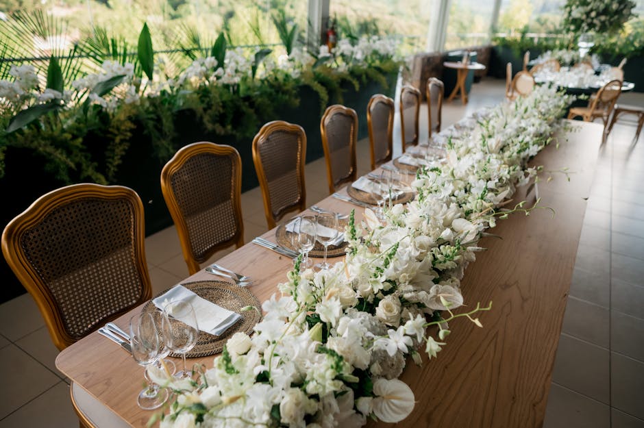 Glass Cylinder Vases for Centerpieces: A Buyer's Guide